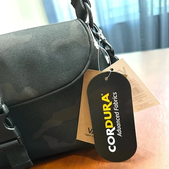 Vans Black Camo Handbag - Picture 4 of 8